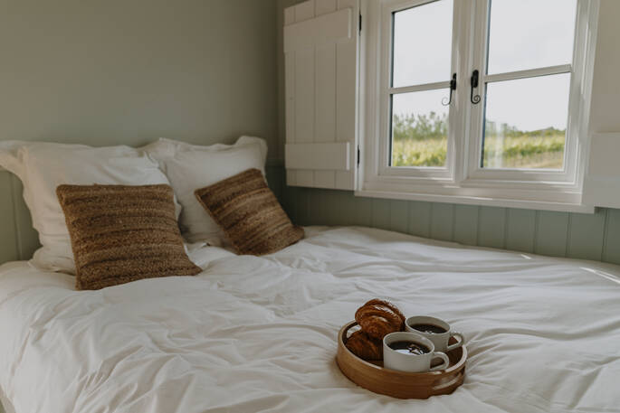 BS_Tuffon hall_Shepherds Hut_08