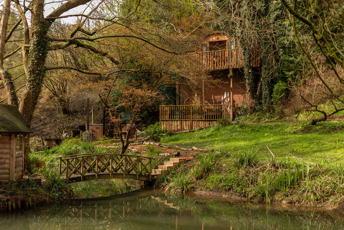 Squirrel's Nest Treehouse Exterior 