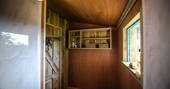 Bathroom facilities next to The Fuselage cabin at Lypiatt Hill