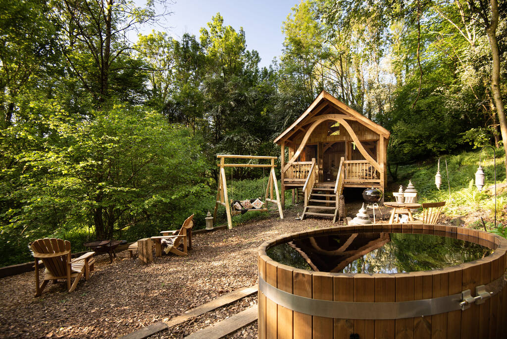 Arcadia Cabin in Gloucestershire Canopy & Stars