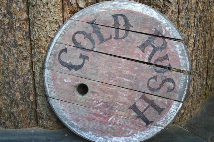 Gold Rush Cabin at Westley Farm in Gloucestershire 