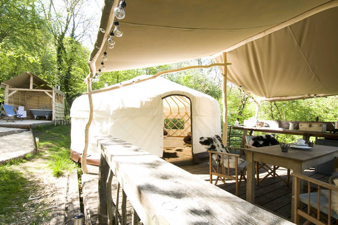 Yurt Reynolds with decking and bath tub at Westley Farm in Gloucestershire 