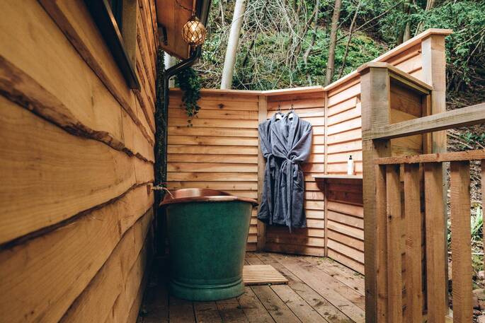 Outdoor bath area