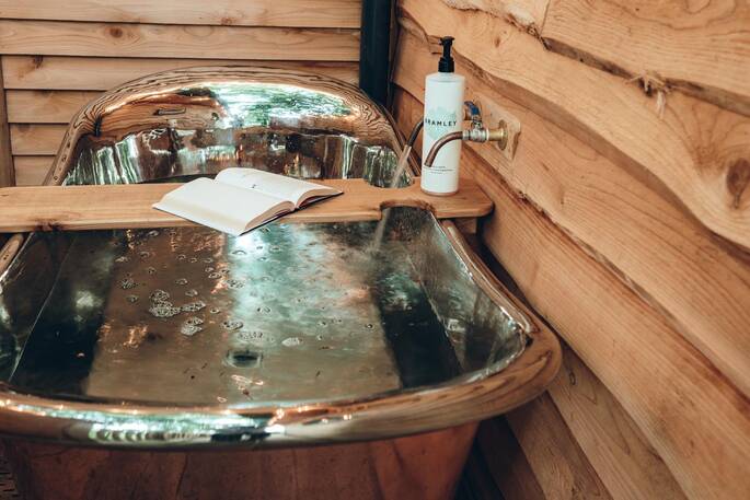 Outdoor bath