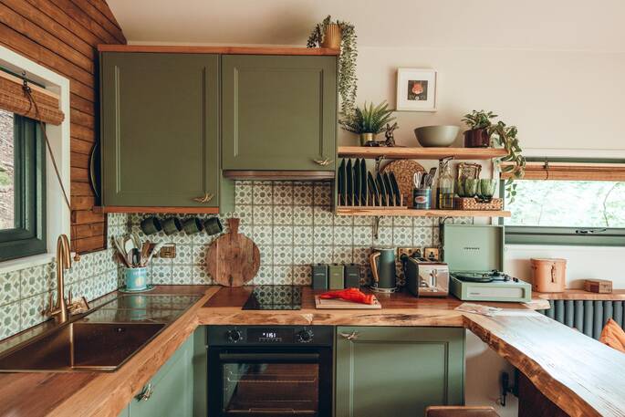Well equipped kitchen