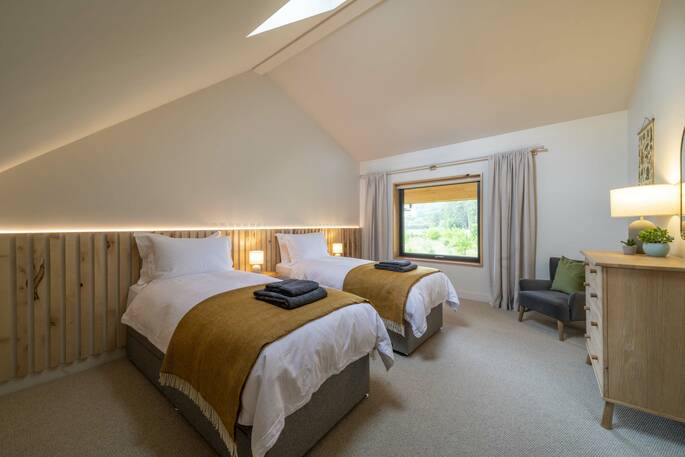 Chestnut at Cyenfin Retreats - Lodges - Bedroom 2
