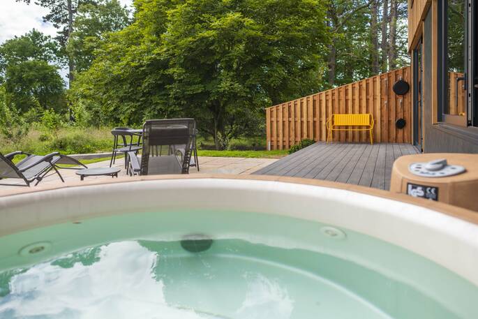 Chestnut at Cyenfin Retreats - Lodges - Hot Tub