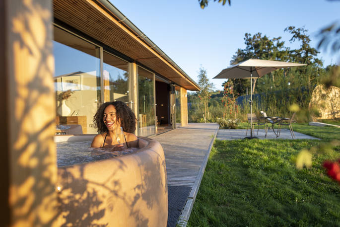 Willow Cabin - hot tub, Clifford, Hereford, Herefordshire, England - by Alex Treadway