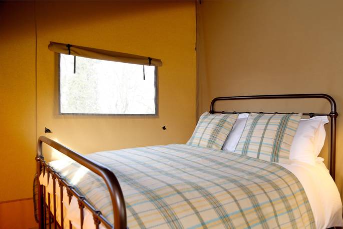 Comfortable double bed at Shaggy Sheep, Drover's Rest