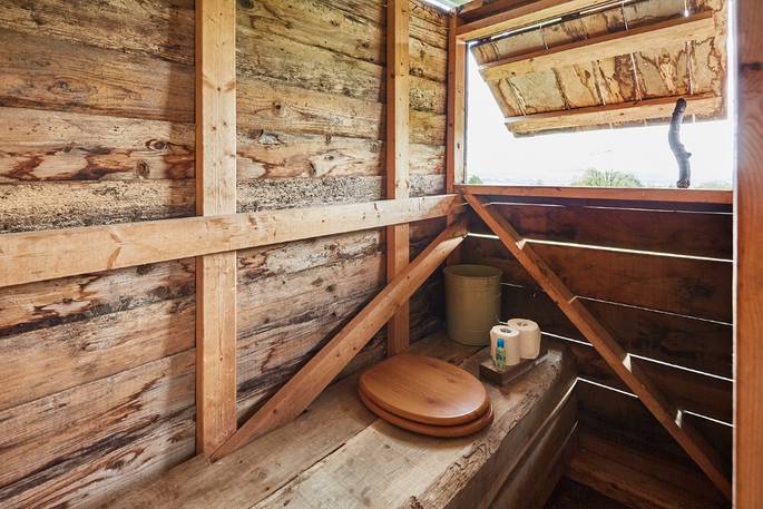 Compost loo in the shower hut