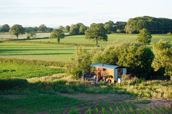 18 Hut and fields