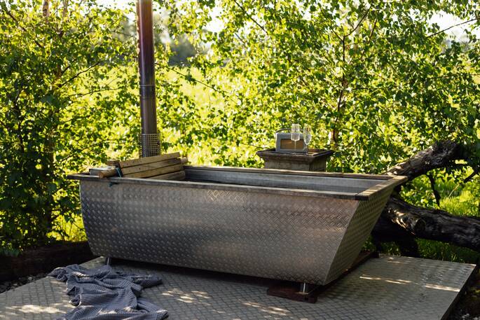 3 Outdoor bath