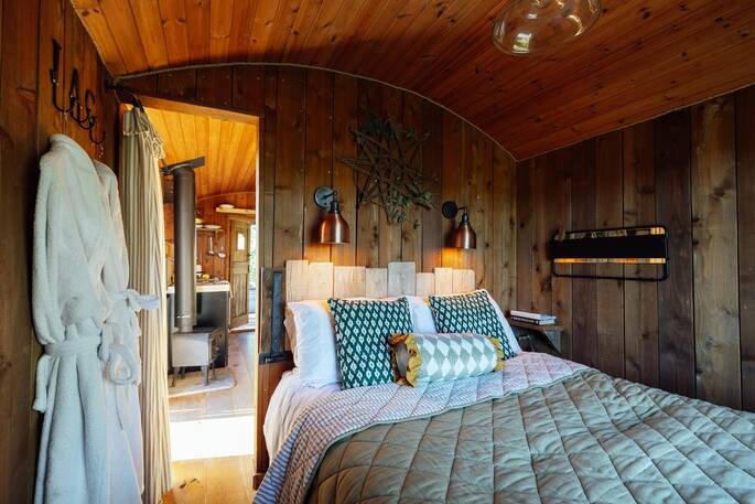 8 Bedroom