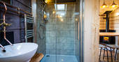 Pax cabin shower, Whitney-on-Wye (near Hay on Wye) in Herefordshire