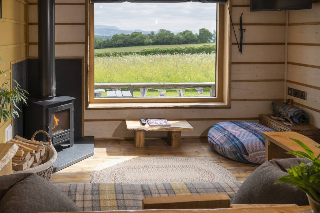 Russet | Cabin in Herefordshire | Canopy & Stars