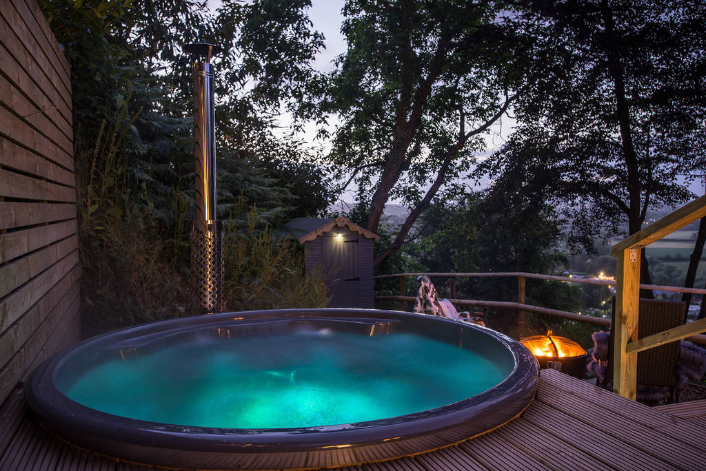 Watsons Cabin Cabin in Herefordshire Canopy & Stars