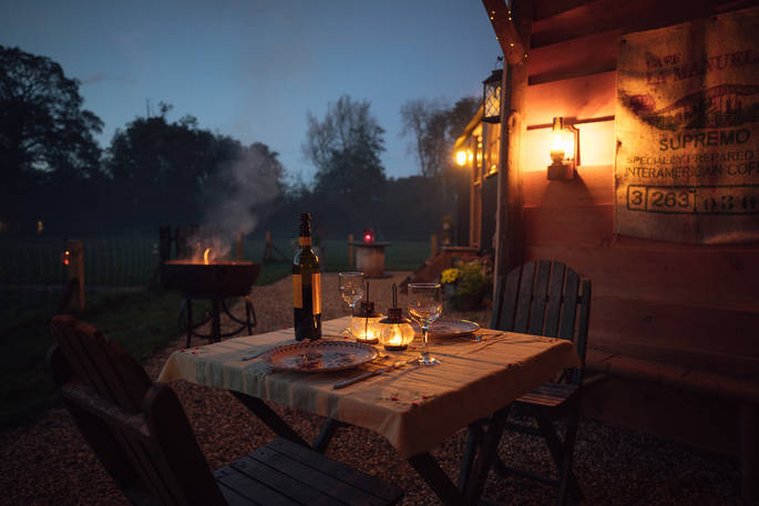 Millie the Hut shepherd's hut, Wegnalls Mill, Presteigne, Herefordshire - Owen Howells Photography