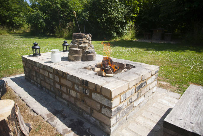 the coppice woodland camp guilden gate camp fire