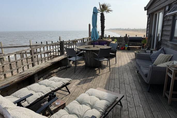 Deck & sea
