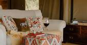 Living area (2)