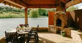 13 Outdoor dining