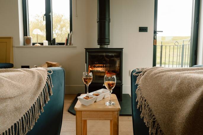 15 Living area with fireplace