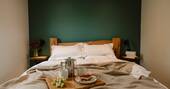 4 Bed