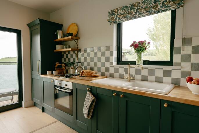 5 Kitchen