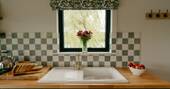 6 Kitchen sink