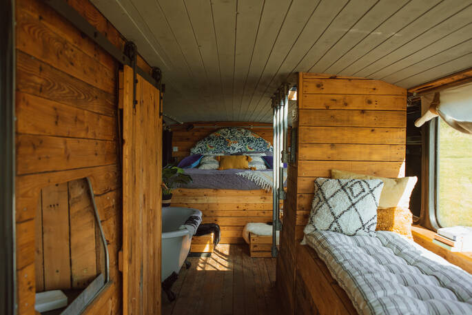 2 - King size bed