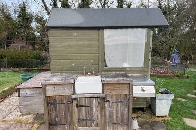 Outside Sink & Gas Burner