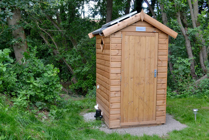 Basket Weavers Retreat horsebox toilet, Shropshire
