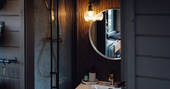 11 - Bathroom