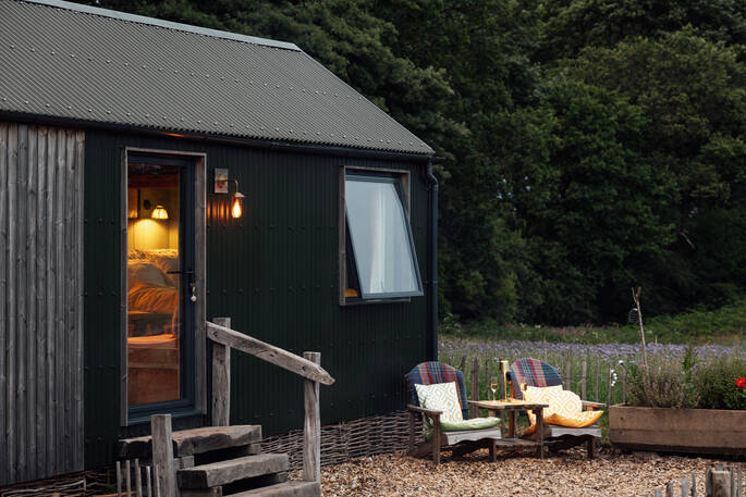 Clonnagapple exterior and seating