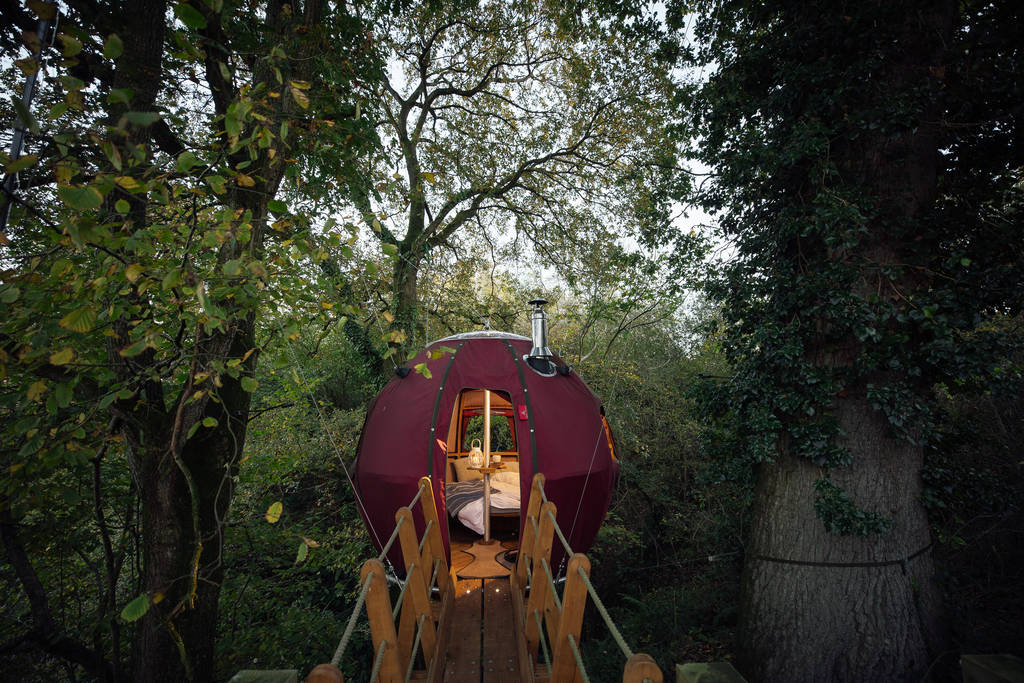 The Pennard Hide | Treehouse in Somerset | Canopy & Stars