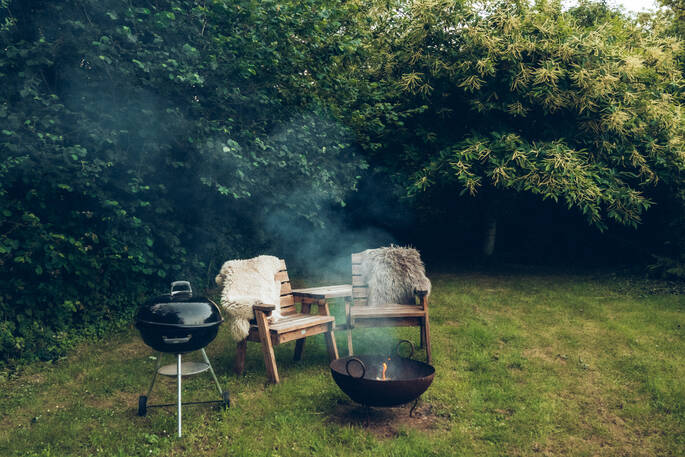 16. Fire pit & BBQ