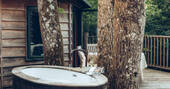 2. Outdoor bath tub