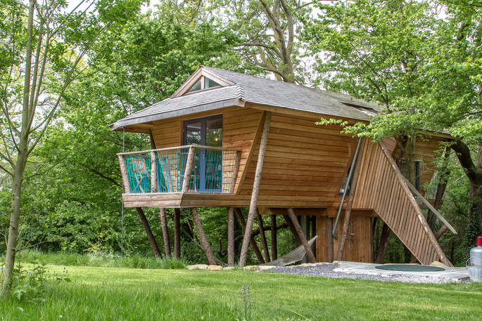 Exterior of Orchard Rooms Treehouse in Somerset