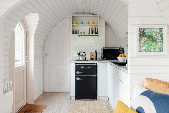 Igluhuts interior kitchen