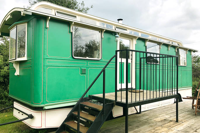 Green Fairground Wagon resized (2)