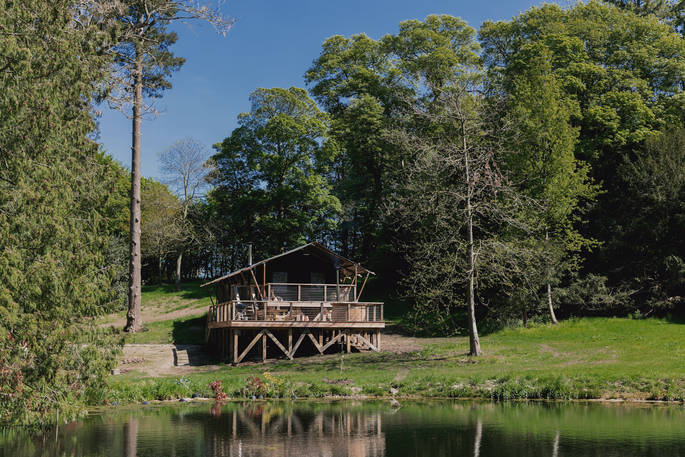 The Woodman's Lodge next to the lake at The Lost Garden Retreat in Suffolk