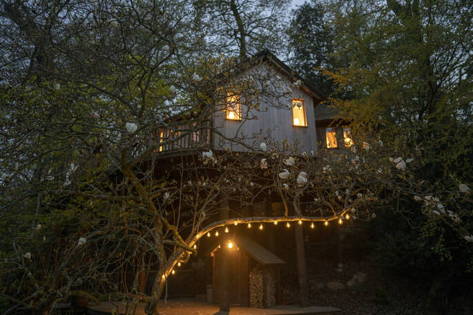 The Buzzardry treehouse fairy lights, Rushlake Green, Sussex, England