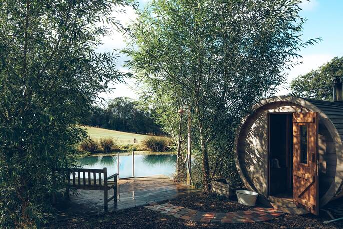 Shared swimming lake, sauna and outdoor shower