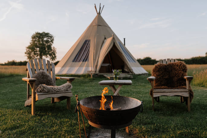 Slinket tipi - firepit, Priors Hardwick, Warwickshire