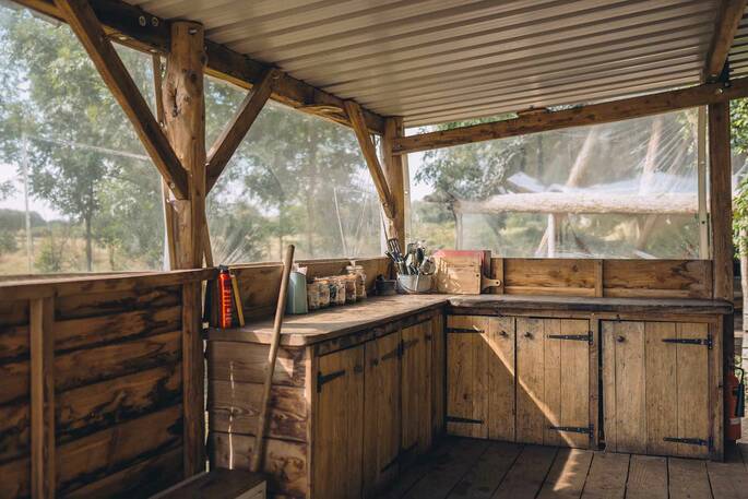 Outdoor kitchen