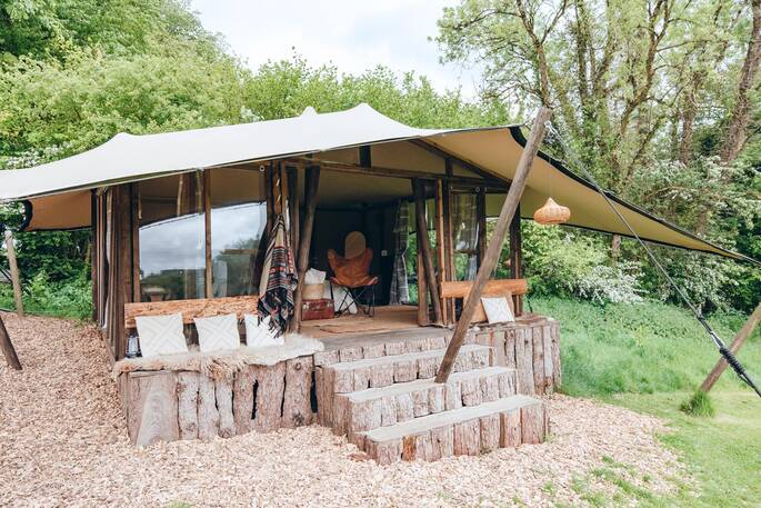 Sleeping tent