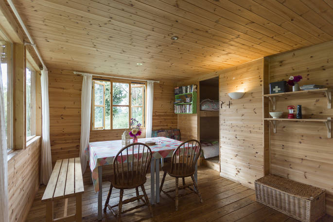 damson cabin dining area