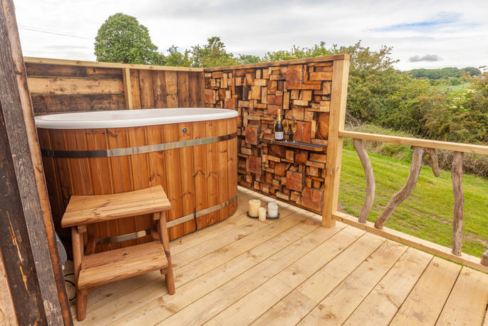 Bilton Lookout, Bilton Barns Farm (16)