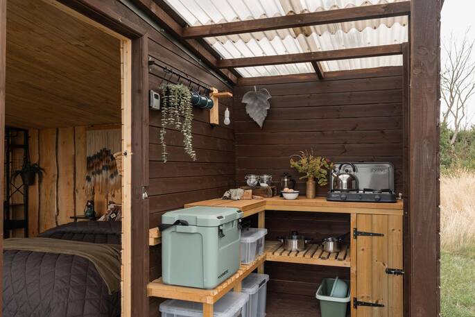 Covered kitchen (2)