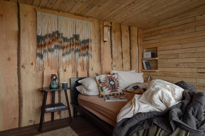 King size bed